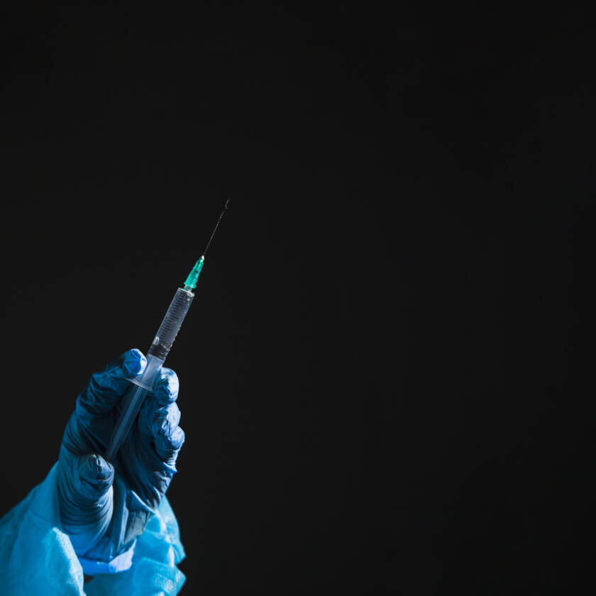 Top 5 reasons behind the growth of pharmaceutical contract manufacturing in india